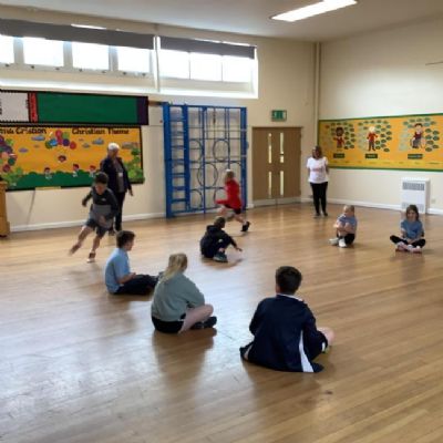 Our Criw Cymraeg met with our midday supervisors and shared some playground games.