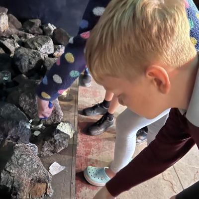 Pupils visited the Miner’s Rescue Station to light candles for the lost miners